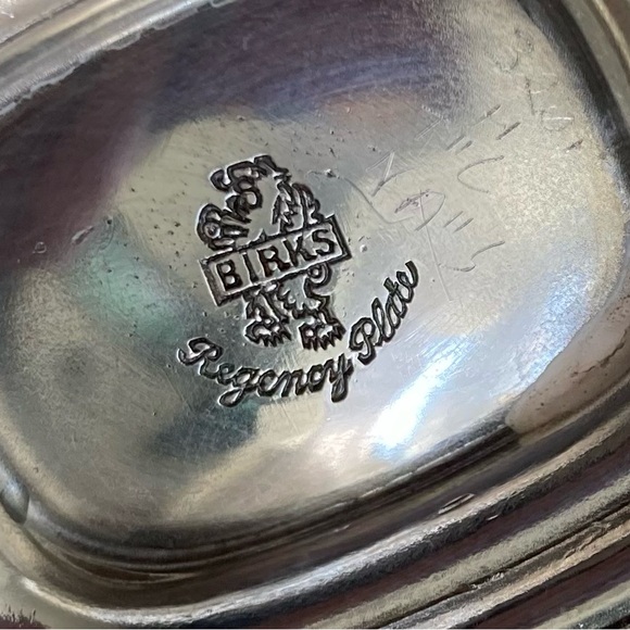 BIRKS Mustard Pot  "Regency Plate" Gorgeous Hinge Lidded Silver Mustard Pot - Picture 3 of 7